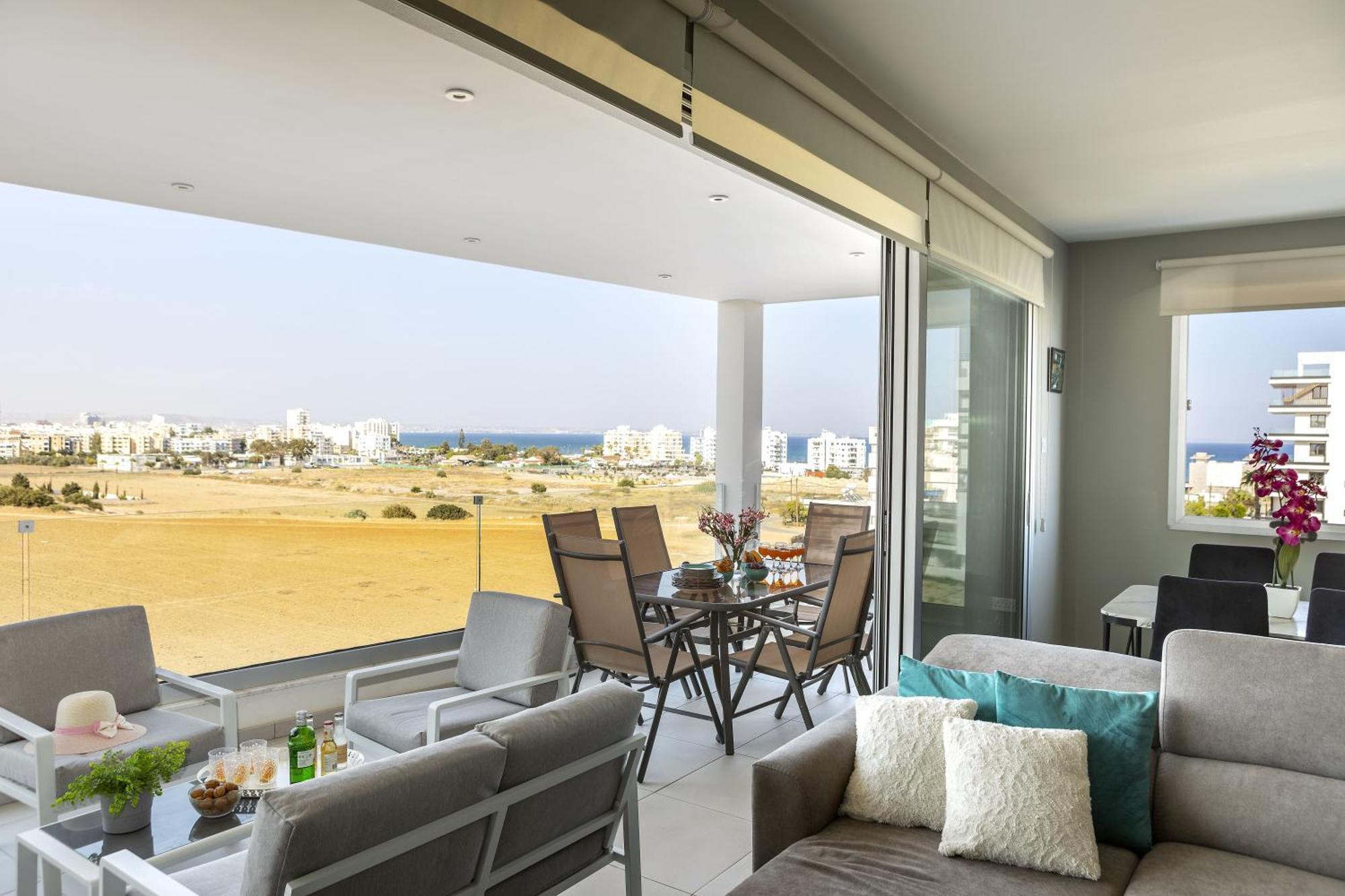 Majestic Sunset Salt Lake Views 300M From Beach 라르나카 외부 사진